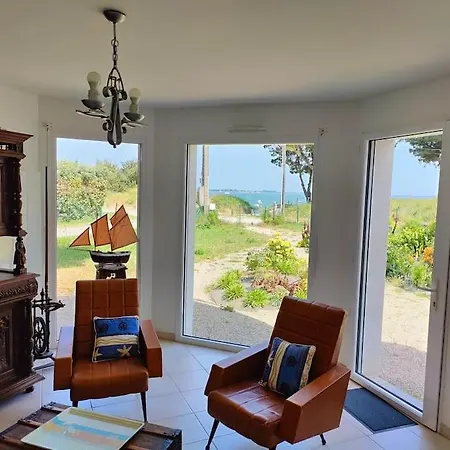 Magnifique Maison Face A La *